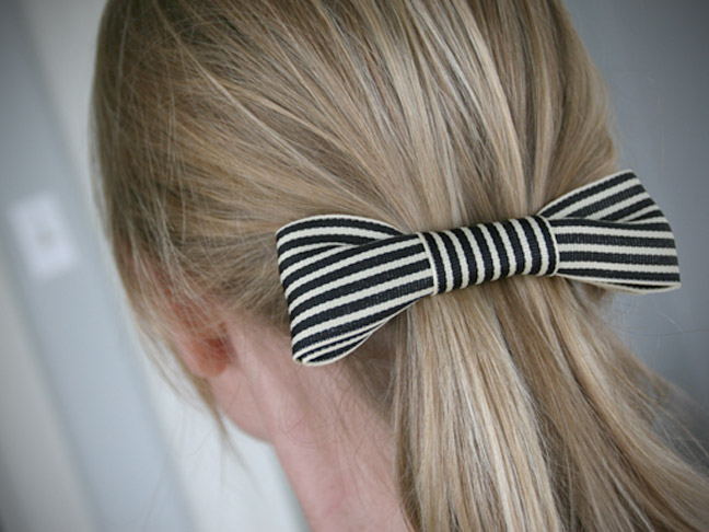 DIY: How To Make A Bow Hair Clip