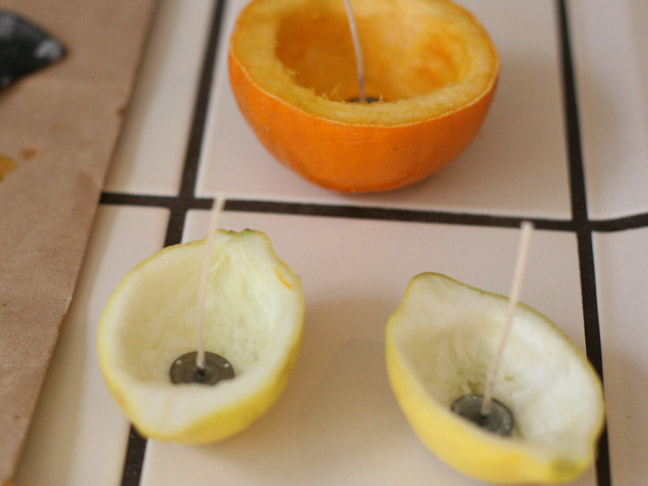 DIY: Pumpkin And Lemon Holiday Candles