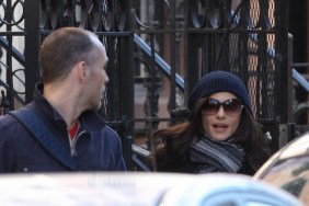 Rachel Weisz, sunglasses, blue knit hat, gray and black striped scarf