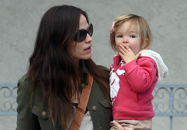 Jennifer Garner, sunglasses, green denim jacket, white sweater