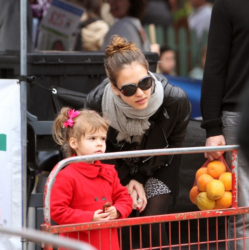 Jessica Alba, gray scarf, sunglasses, black jacket