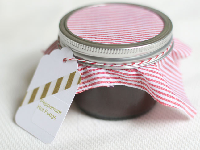 DIY Holiday: Peppermint Hot Fudge Neighbor Gifts