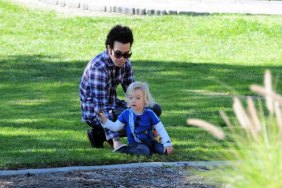 Pete Wentz, plaid shirt, sunglasses, jeans