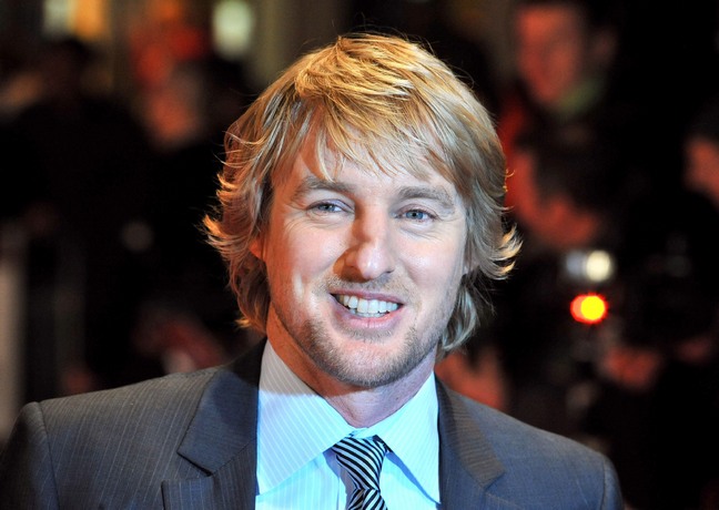 Owen Wilson, gray suit