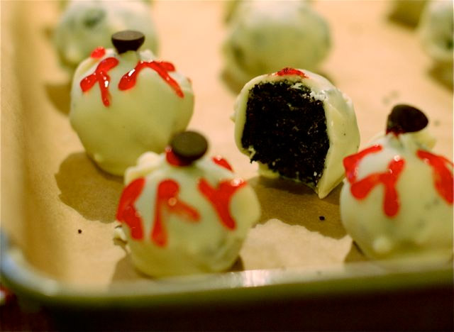 Oreo Truffle Eyeballs Recipe