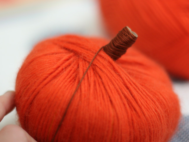 Thanksgiving Yarn Pumpkins DIY Craft