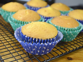 New Year's Eve Party Cupcakes - Step 3