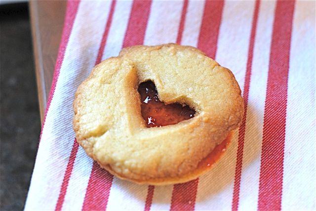 Heart-Shaped Linzer Cookies - Step 9