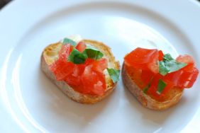 Simple Tomato Bruschetta recipe final