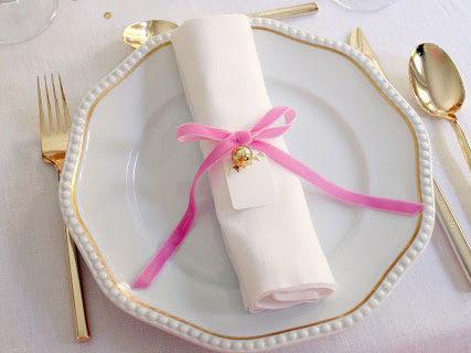 pink and gold holiday decor