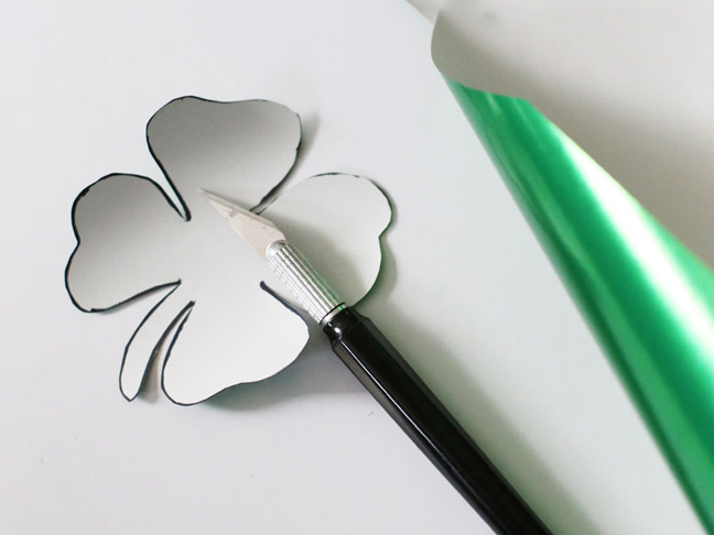 DIY Shamrock Straw Toppers