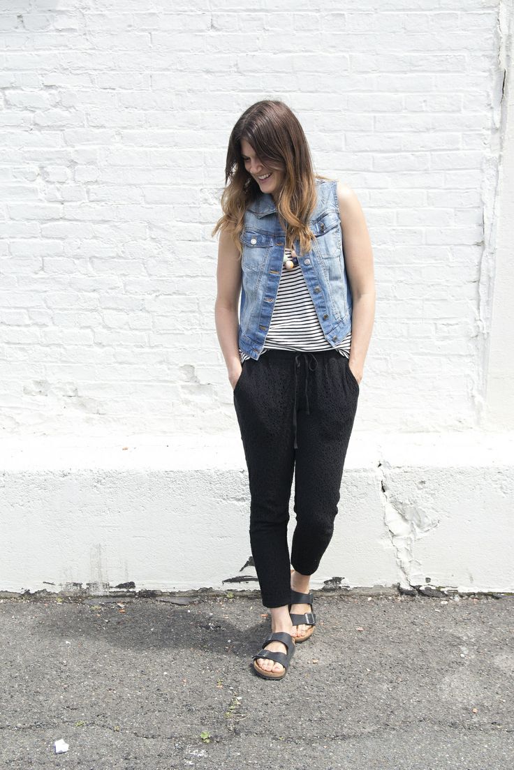 easy-style-birkenstock-mom-jean-jacket