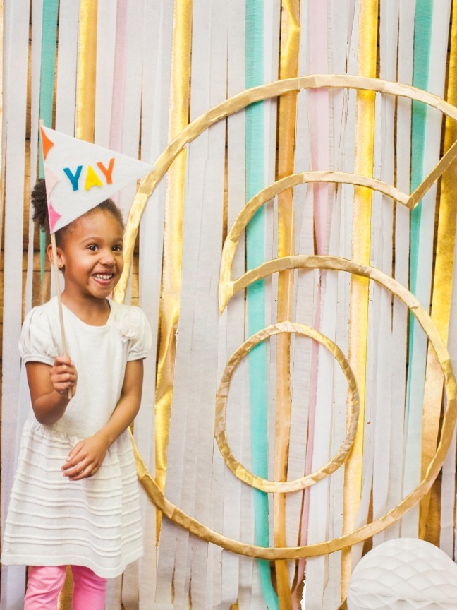 DIY Metallic Number Outline Birthday Backdrop