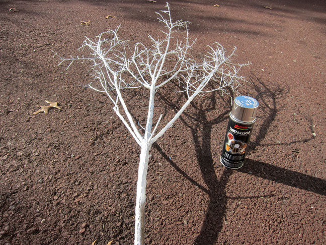 spray_paint_branch_silver