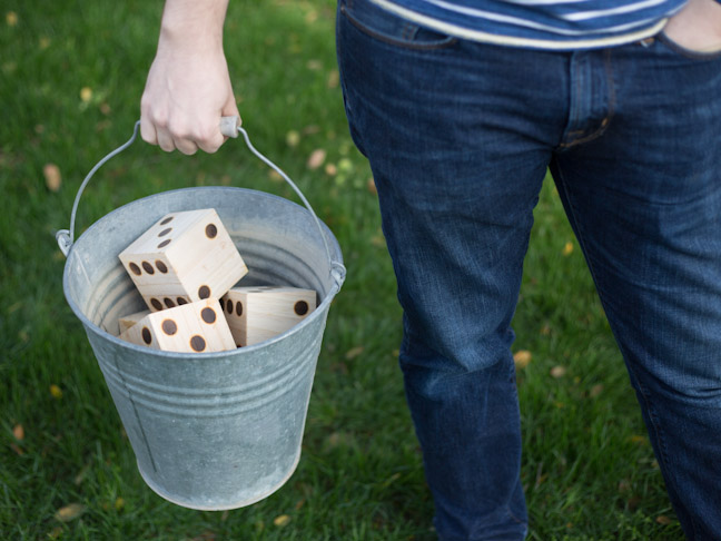 dice-bucket-hand-jeans