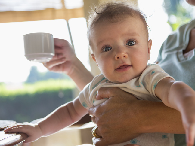 baby-mom-multitasking-coffee