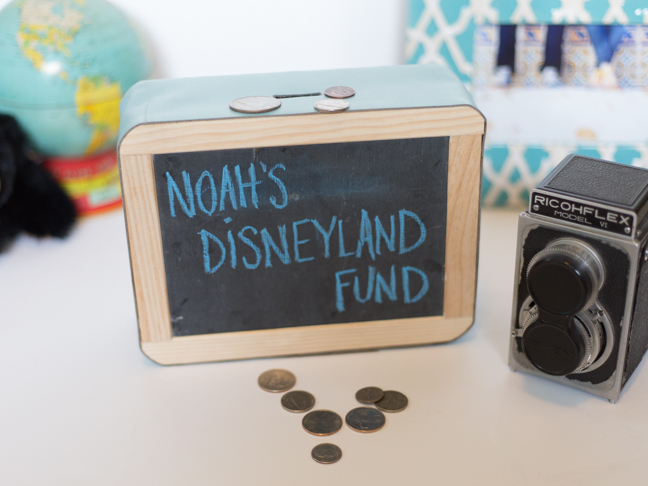 chalkboard-piggy-bank-coins