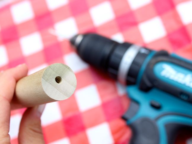 wood-dowel-red-white-plaid-drill