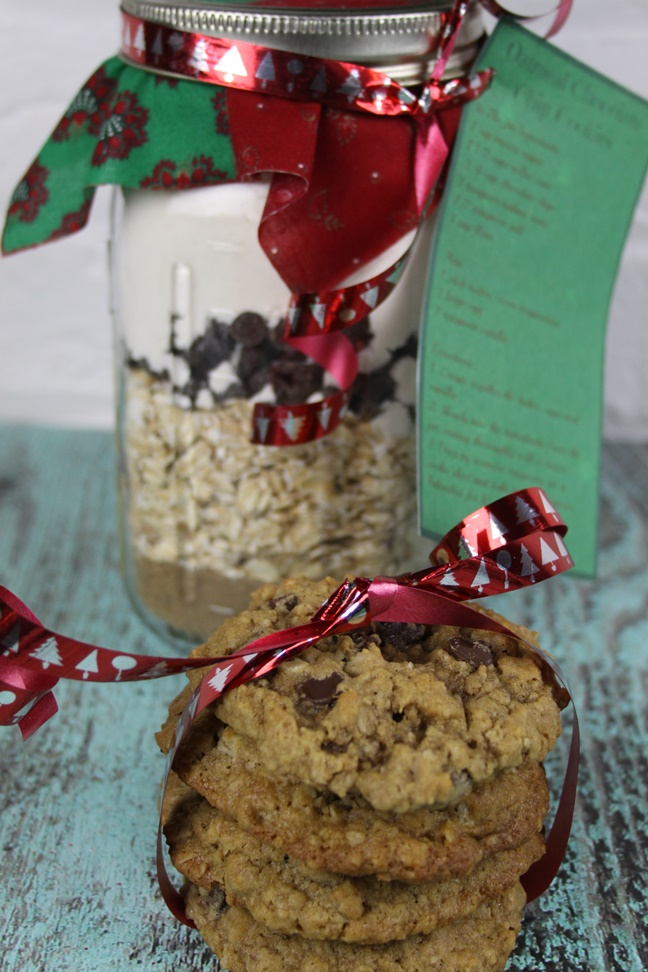 Oatmeal Chocolate Chip Cookies In a Jar Recipe