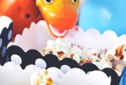How to throw a (last minute) dinosaur party