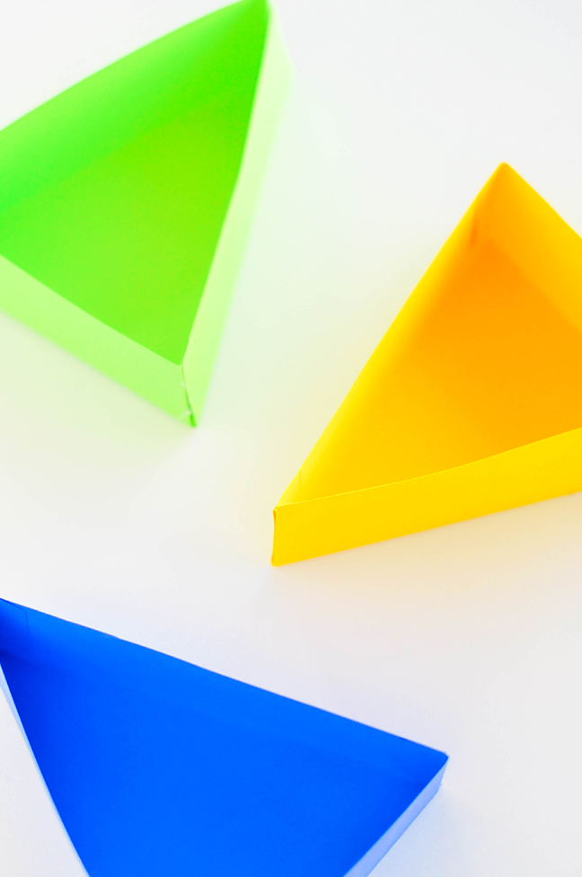 bright paper triangle boxes