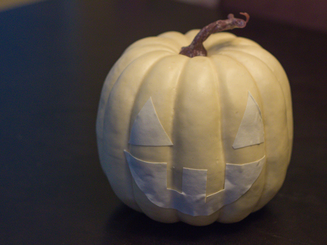 DIY_Glow_In_The_Dark_Pumpkin_6