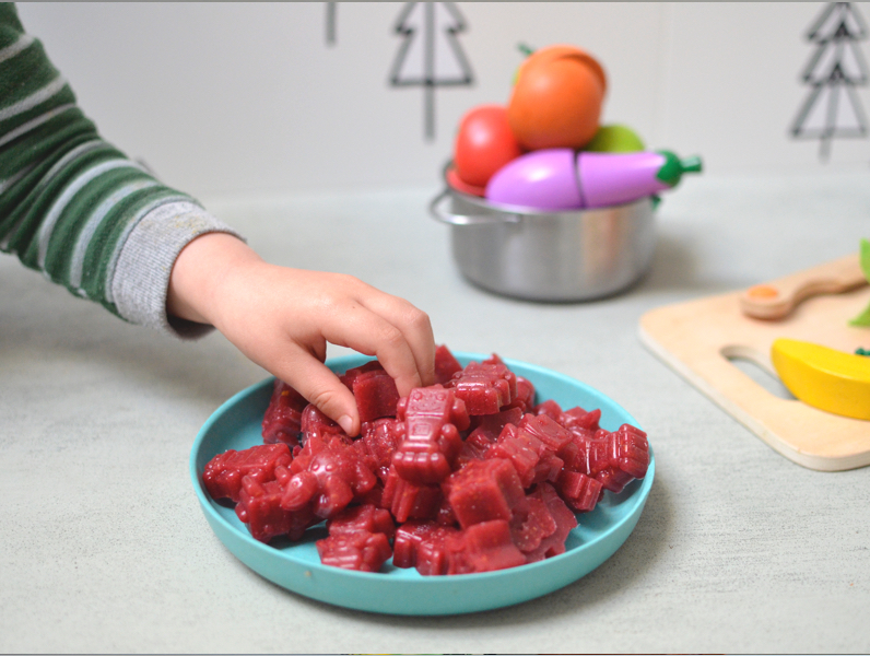 Homemade Berry Lollies