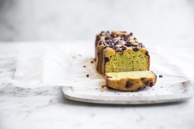 Avocado And Chocolate Chip Pound Cake