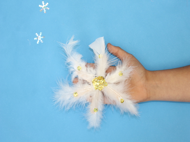 DIy feather snowflake craft how-to