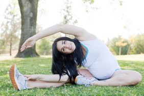 pregnant woman exercising