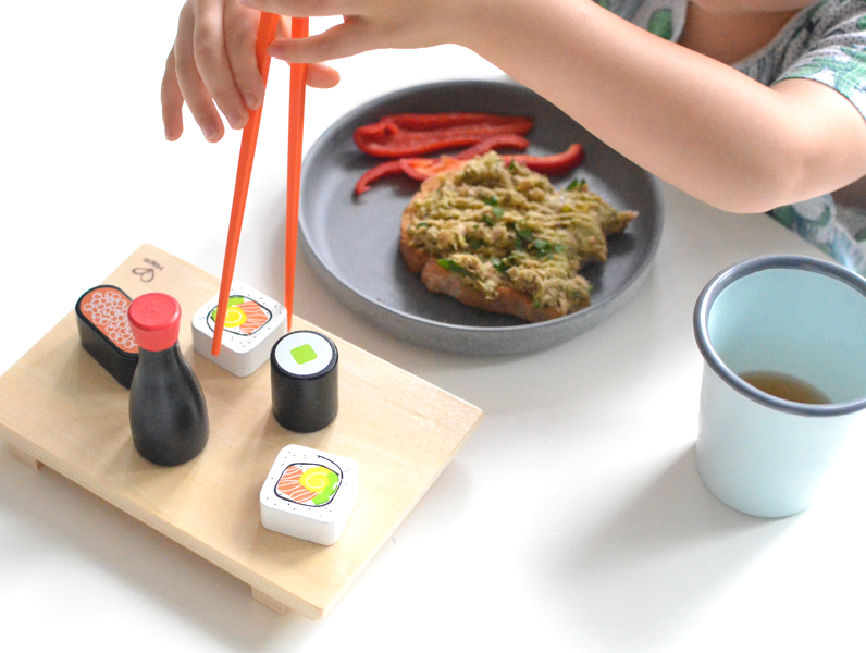 chopstick-games-for-kids-sushi