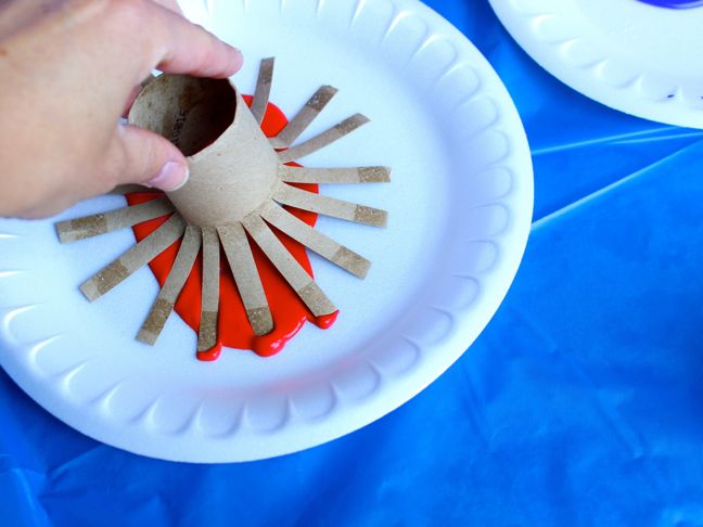 toilet-paper-rolls-firework-craft-project