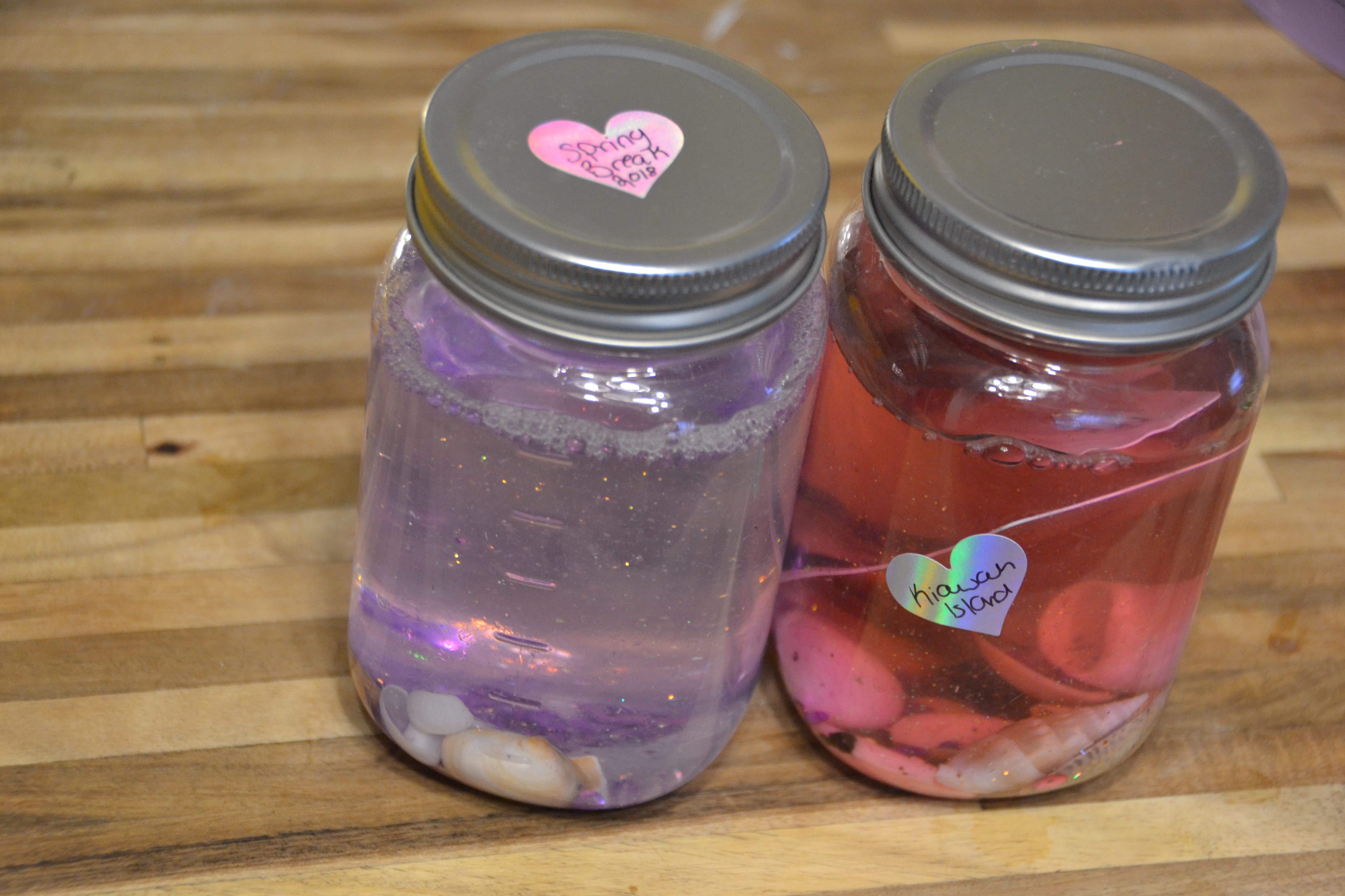 Glitter Memory Jars: A DIY Vacation Keepsake you can Make with your Kids