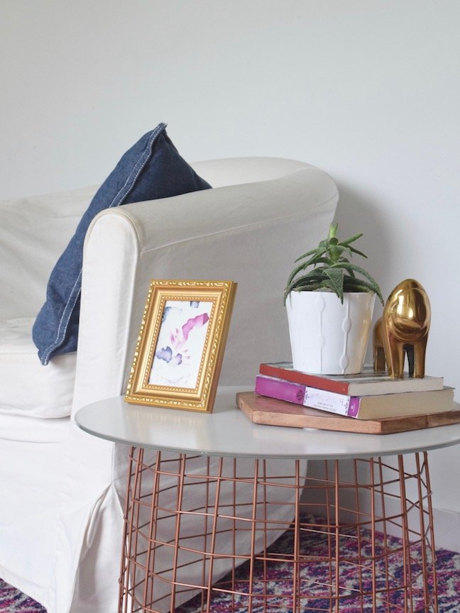 DIY Wire Basket Table, No Tools Necessary