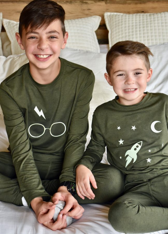 Light Up The Night In DIY Glow In The Dark Pajamas