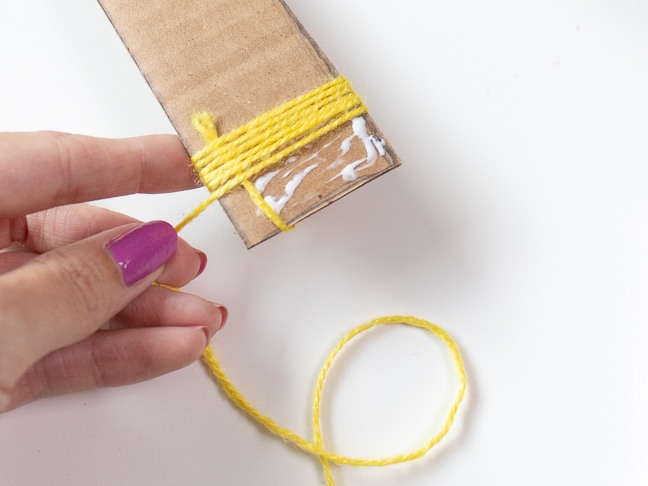 These Easy Yarn Wrapped Letters Make Great Kids Room Decor