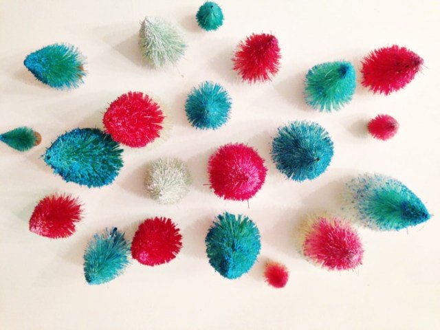 diy-dip-dyed-bottle-brush-trees.ohlovelyday.9