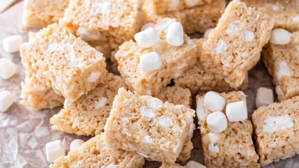 Rice krispie treats bites with marshmallow, small snack for kids