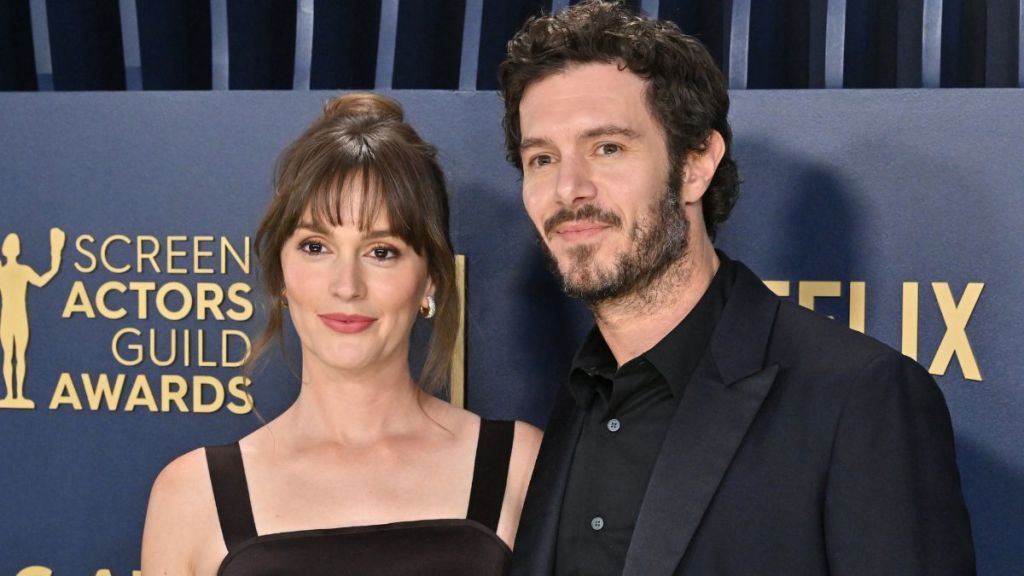 Leighton Meester and Adam Brody attend the 30th Annual Screen Actors Guild Awards