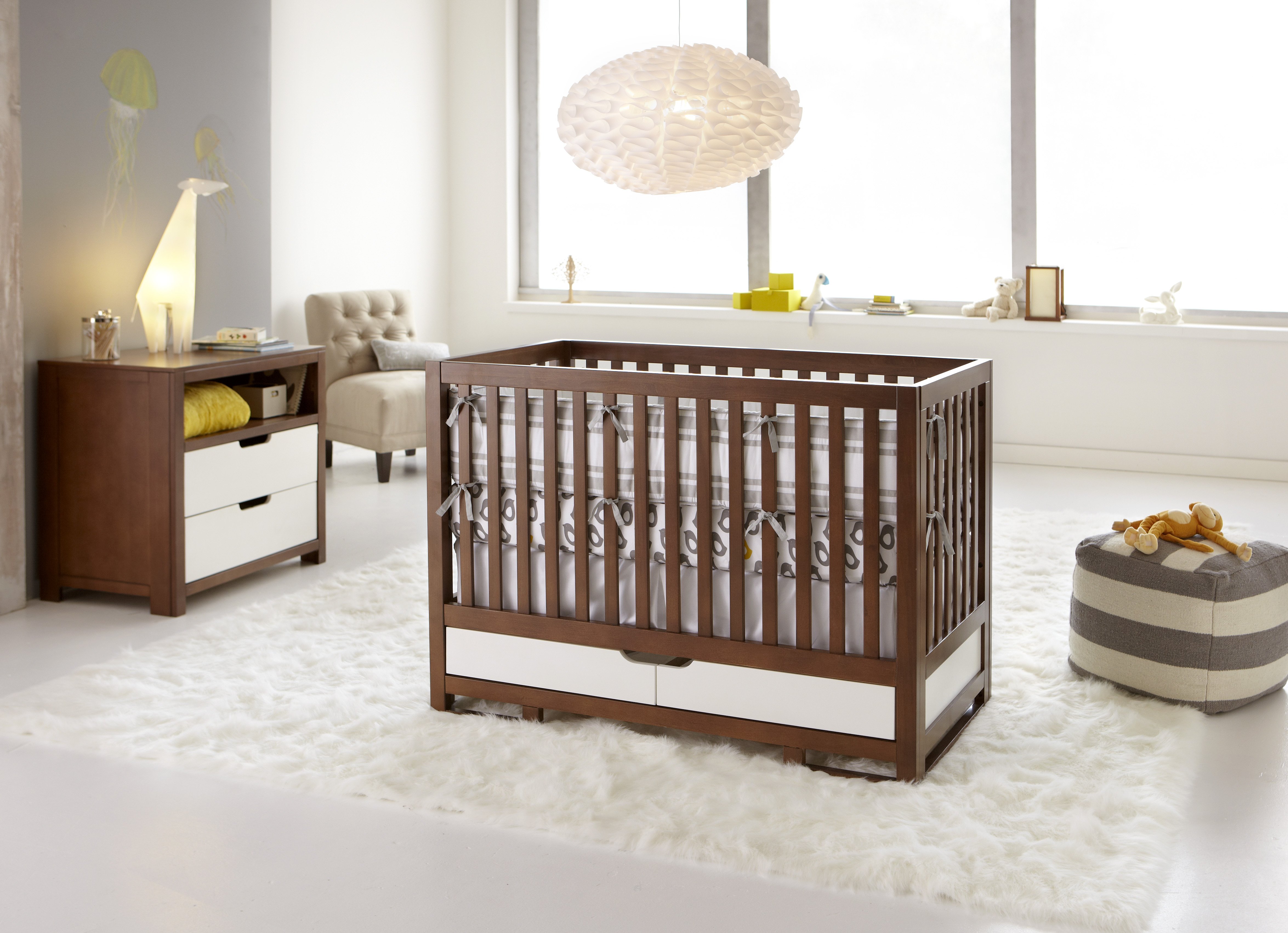 Oslo Sustainable Two-Tone Crib