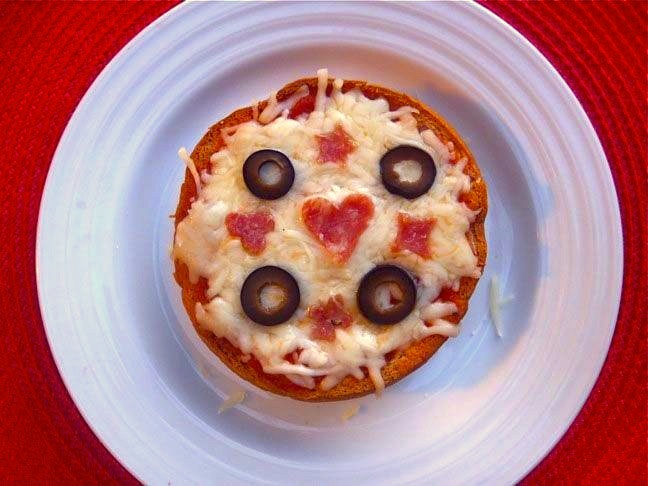 Quick Bagel Pizza