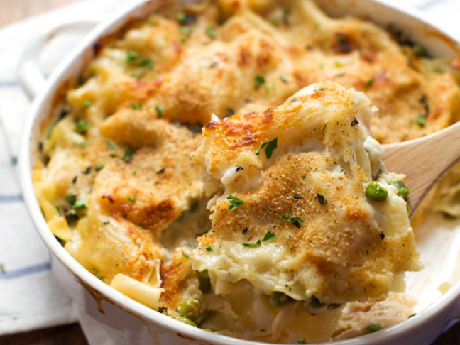 Garlic Parmesan Chicken Lasagna Bake