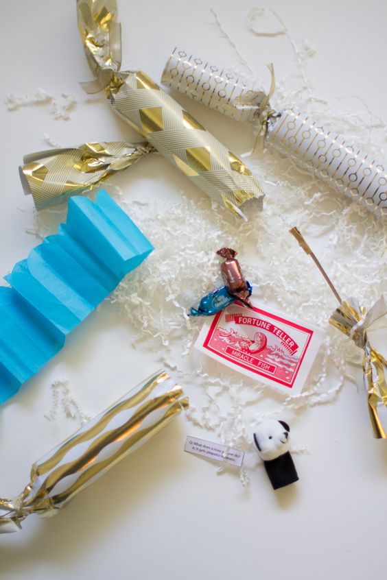 DIY Party Crackers