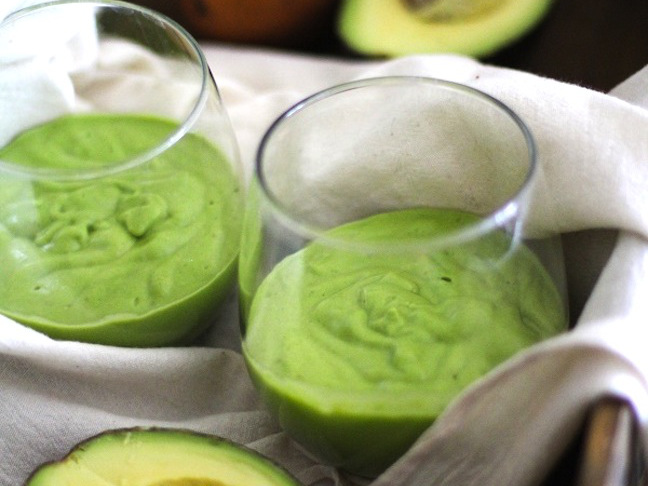 Pear Avocado Ginger Kale Smoothie