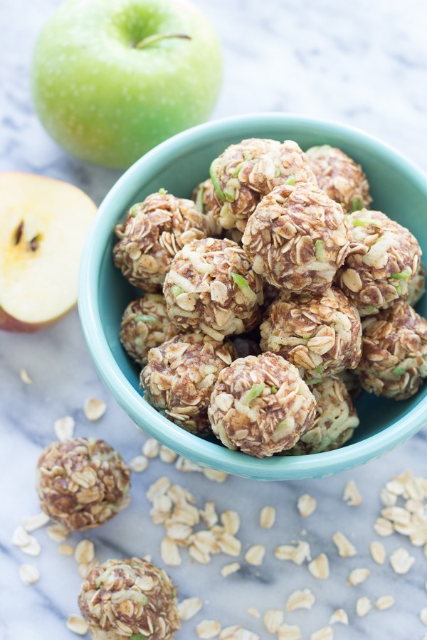 Apple Cinnamon Cookie Energy Bites