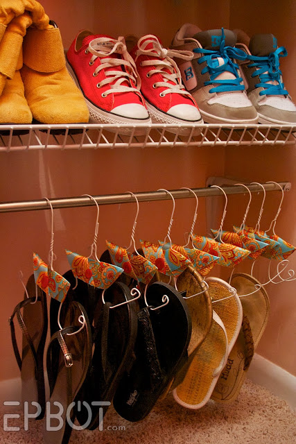 DIY Wire Hanger Flip Flop Organizer