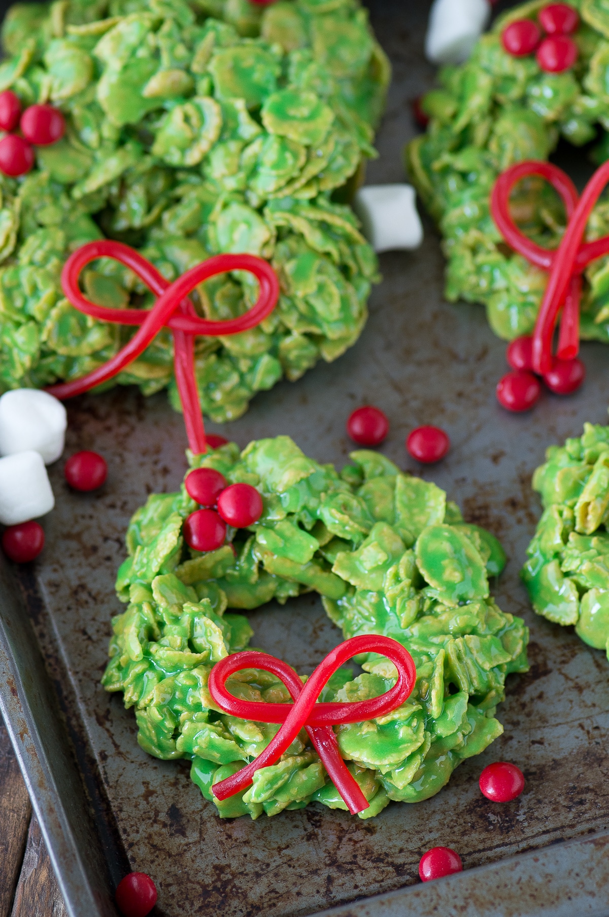 No-Bake Wreath Cookies