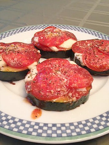 No Carb Grilled Zucchini Pizzas