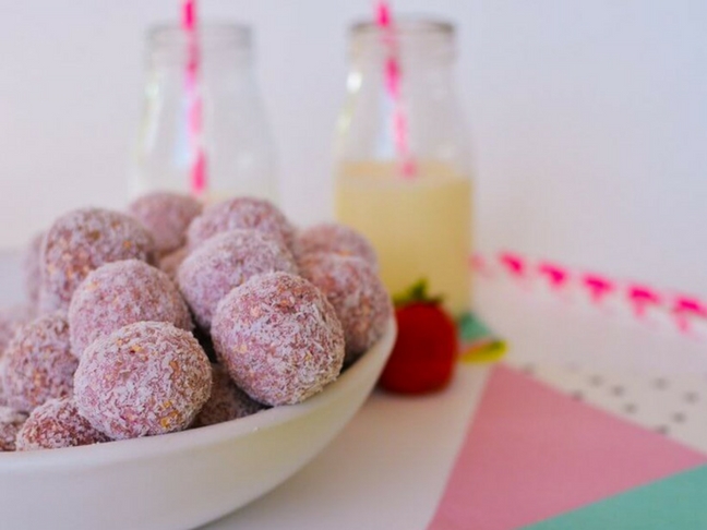 Strawberry Breakfast Bites