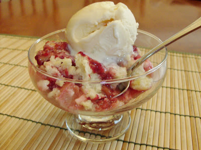 Slow Cooker Strawberry Rhubarb Cobbler